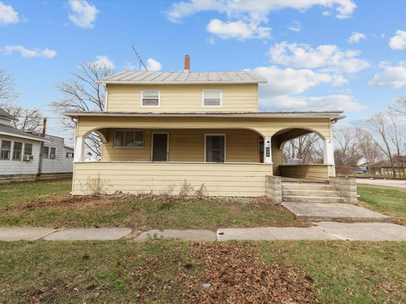 300 W Stevenson Street, Gibsonburg, OH 43431 Photo 2