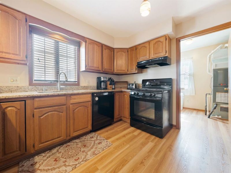 735 Grant Street, Port Clinton, OH 43452 Photo 11