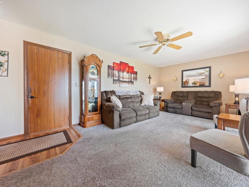 735 Grant Street, Port Clinton, OH 43452 Photo 5