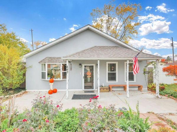 443 Lawrence Avenue , Columbus, OH 43228
