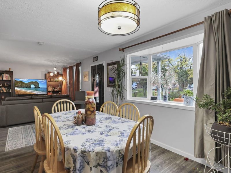 443 Lawrence Avenue , Columbus, OH 43228 Photo 10