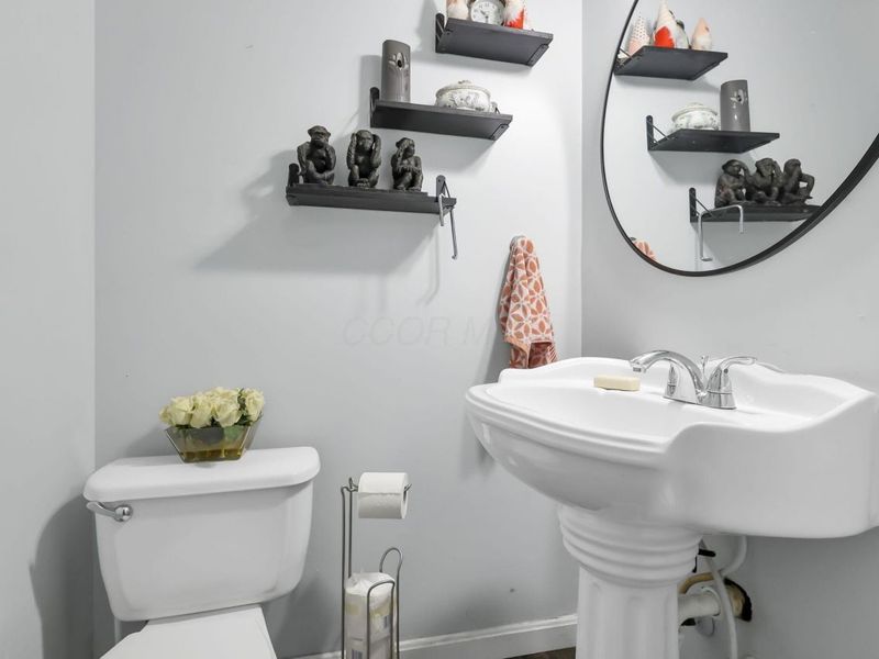 443 Lawrence Avenue , Columbus, OH 43228 Photo 17