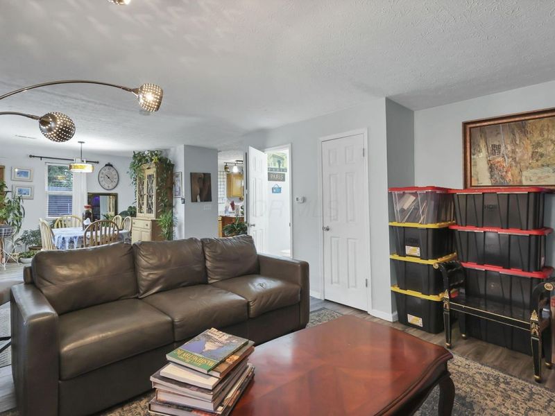 443 Lawrence Avenue , Columbus, OH 43228 Photo 8