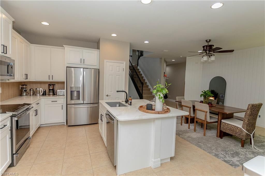 2419 Ashbury Cir, Cape Coral, FL 33991 Photo