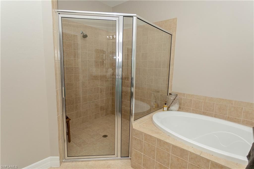 2419 Ashbury Cir, Cape Coral, FL 33991 Photo