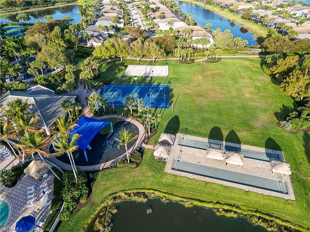 2419 Ashbury Cir, Cape Coral, FL 33991 Photo