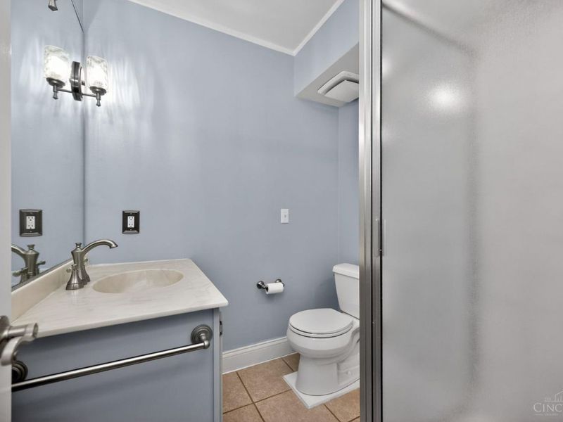 8674 Hollyhock Drive, Springfield Twp., OH 45231 Photo 35