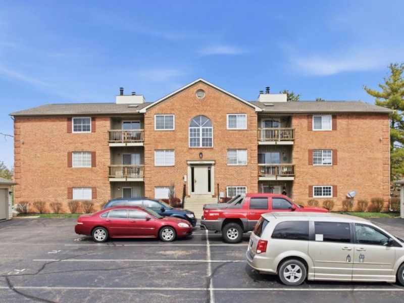 1594 Gelhot Drive, Unit 79, Fairfield, OH 45014 Photo 2