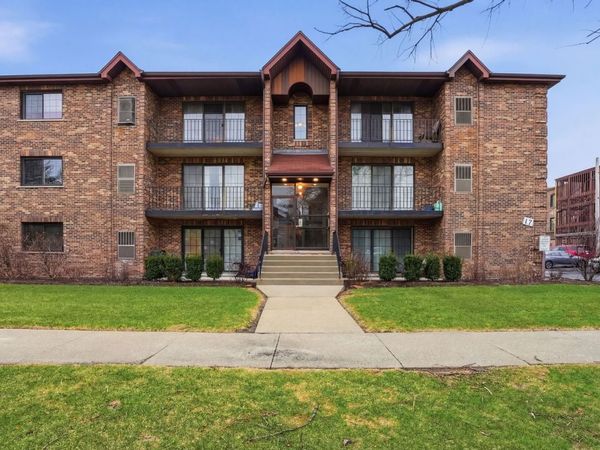 17 N Madison Avenue, Unit 2, La Grange, IL 60525