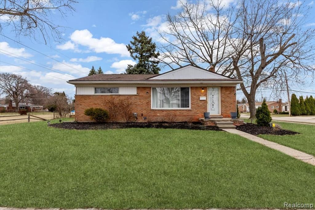 31418 Reid Drive, Warren, MI 48092 Main Photo