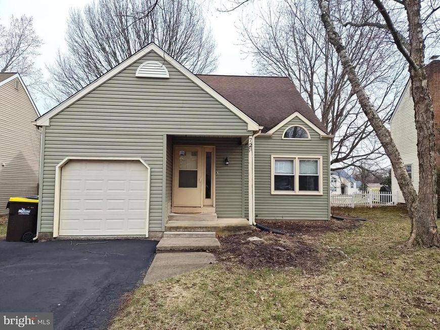 72 Whethersfield Circle, Telford, PA 18969 Main Photo