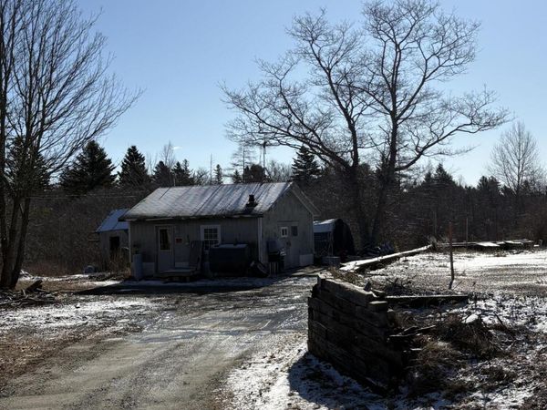 4 Bernard Road , Tremont, ME 04612