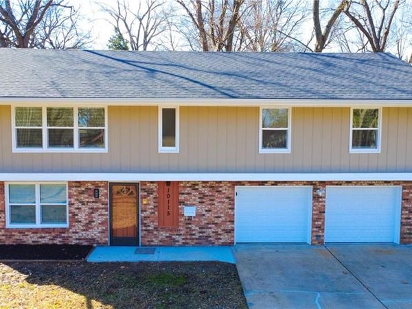 10115 E 31st Street, Independence, MO 64052
