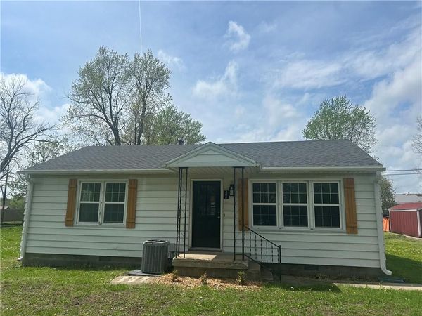 402 N Lee Street, Leeton, MO 64761