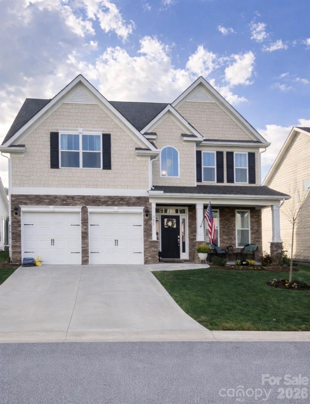 265 Fox Cove Road, Hendersonville, NC 28792 Main Photo