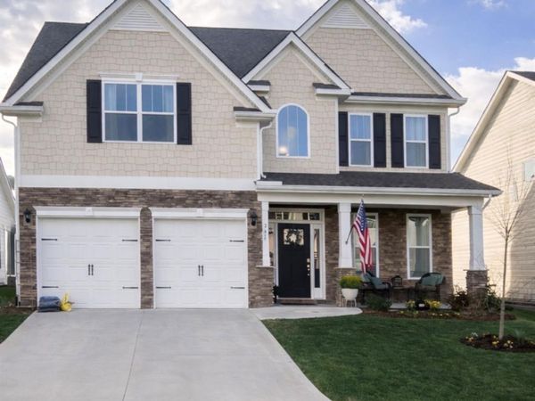 265 Fox Cove Road, Hendersonville, NC 28792