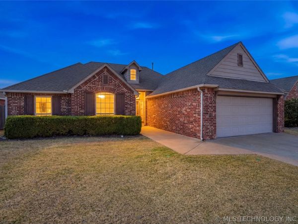 11806 S Primrose Street, Jenks, OK 74037