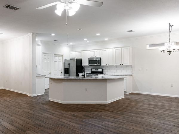 124 Dewberry DR, Georgetown, TX 78633