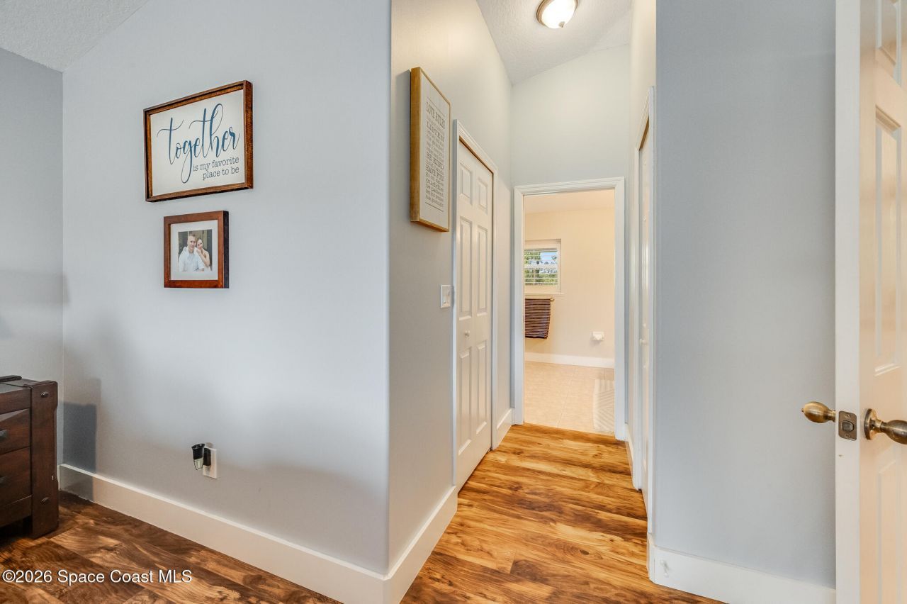 1516 Eagles Circle , Sebastian, FL 32958 Photo