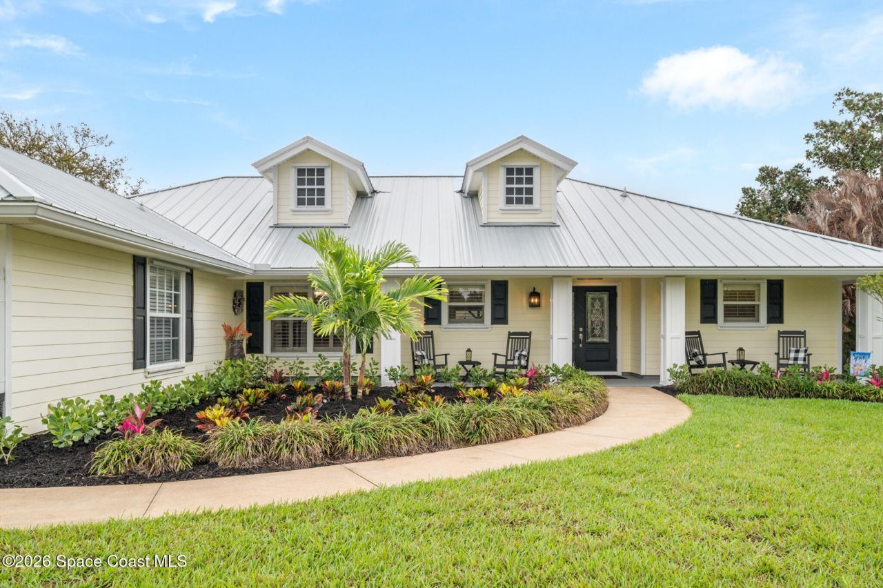 1516 Eagles Circle , Sebastian, FL 32958 Photo