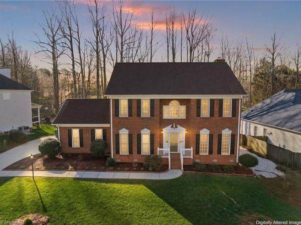 3204 Peninsula Drive , Jamestown, NC 27282