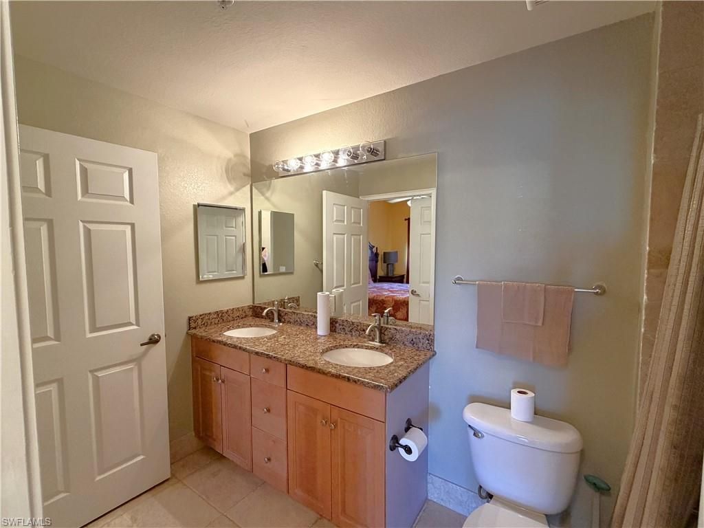 13110 Bella Casa Cir, Unit 214, Fort Myers, FL 33966 Photo