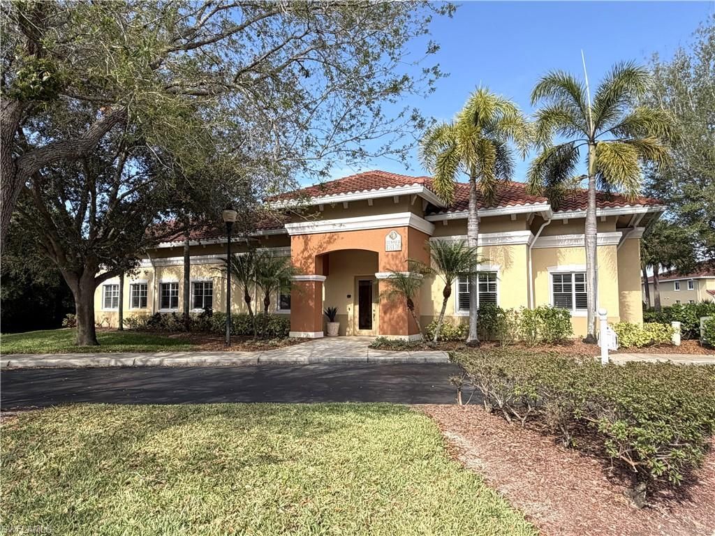 13110 Bella Casa Cir, Unit 214, Fort Myers, FL 33966 Photo