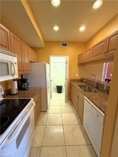 13110 Bella Casa Cir, Unit 214, Fort Myers, FL 33966 Photo