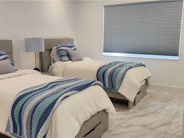 3000 Gulf Shore BLVD N, Unit 113, NAPLES, FL 34103