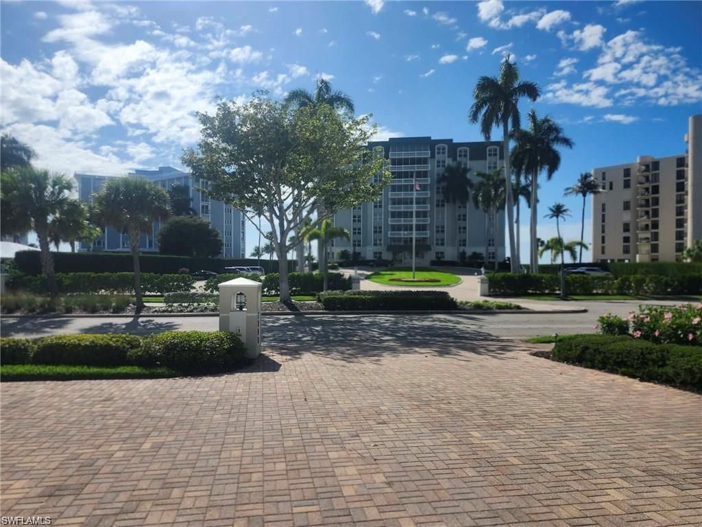 3000 Gulf Shore Blvd N, Unit 113, Naples, FL 34103 Photo