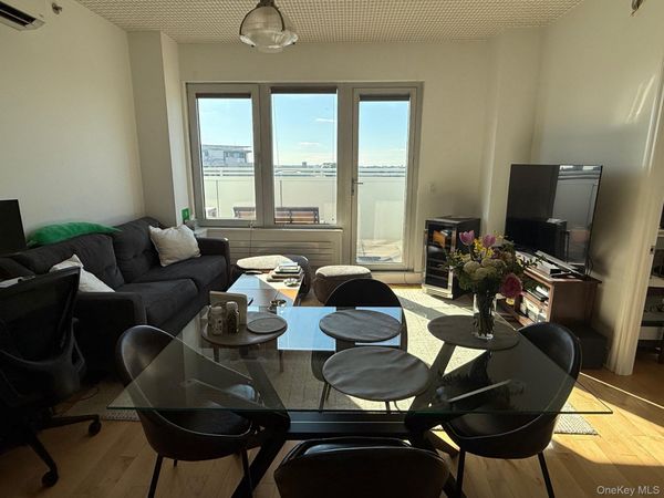 10-50 Jackson Avenue, Unit 8C, Long Island City, NY 11101