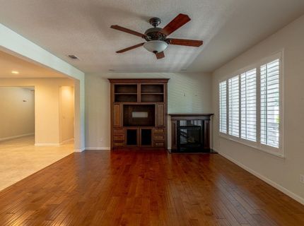 9567 Oakham Way, Elk Grove, CA 95757 Photo