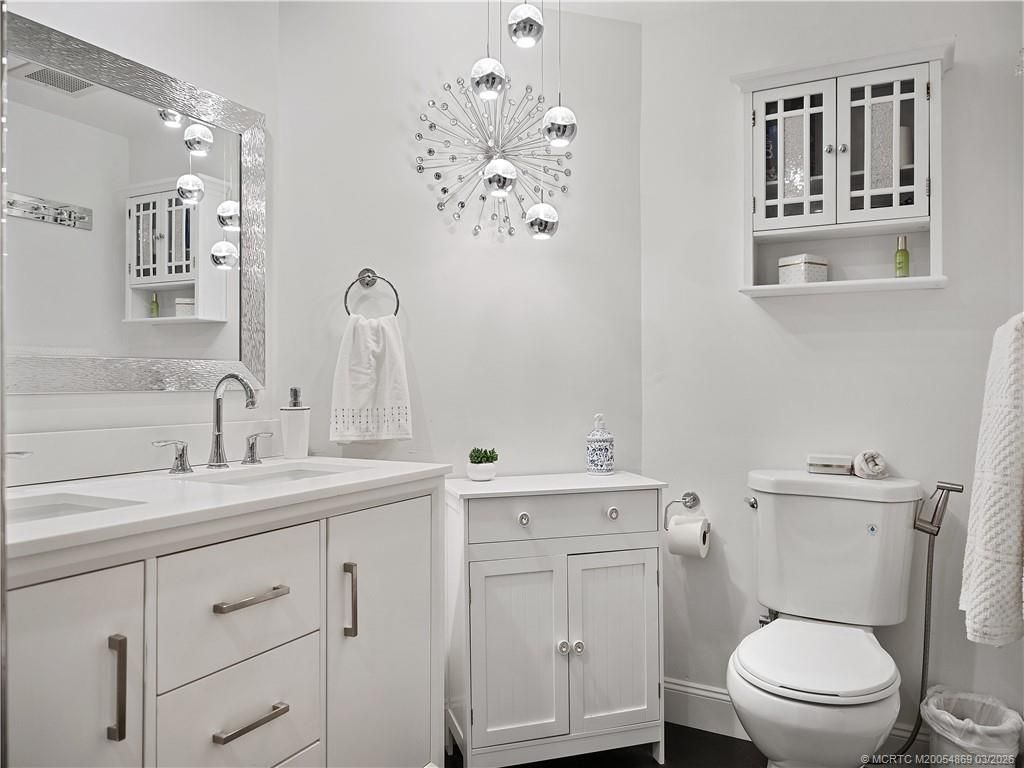 221 NE Plantation Road, Unit 415, Stuart, FL 34996 Photo