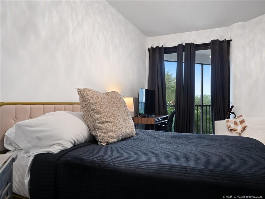 221 NE Plantation Road, Unit 415, Stuart, FL 34996 Photo