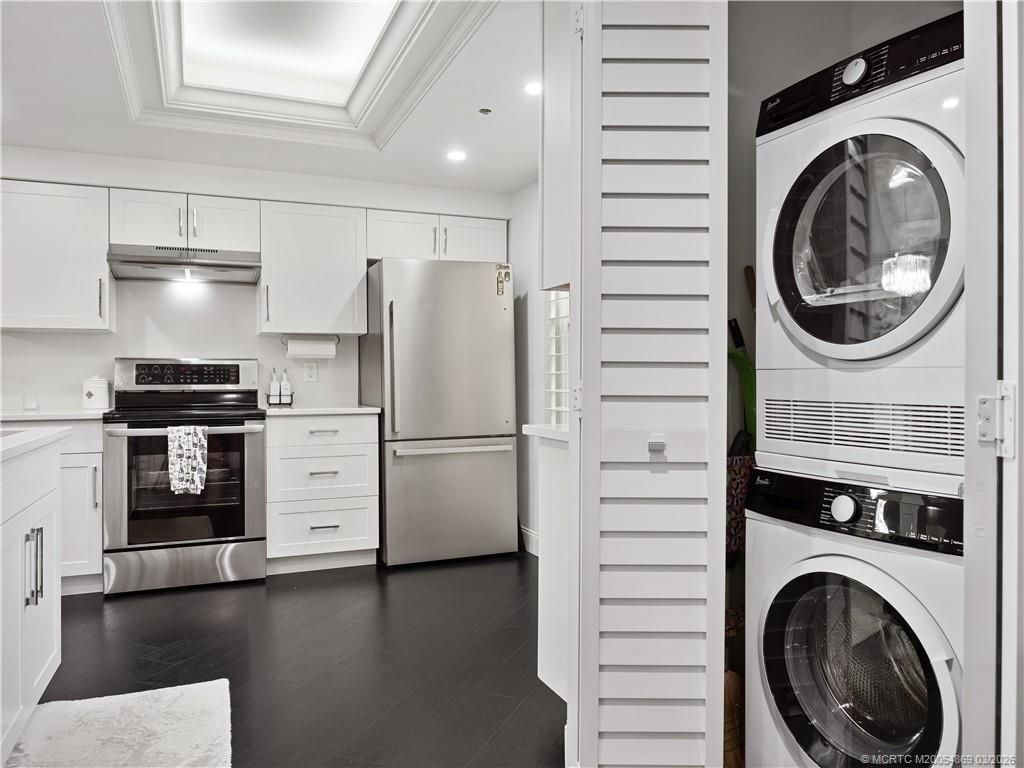 221 NE Plantation Road, Unit 415, Stuart, FL 34996 Photo