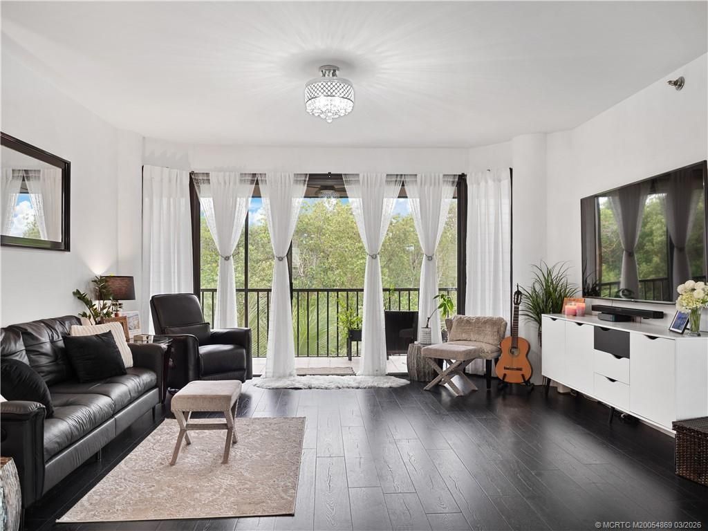 221 NE Plantation Road, Unit 415, Stuart, FL 34996 Photo