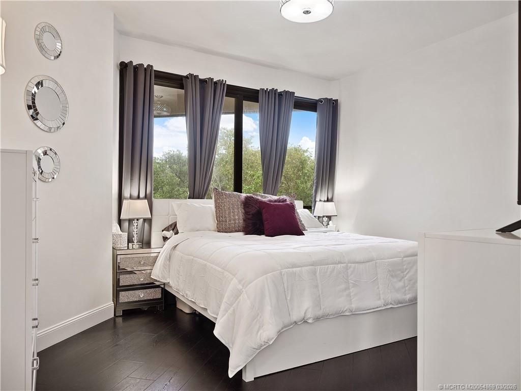 221 NE Plantation Road, Unit 415, Stuart, FL 34996 Photo