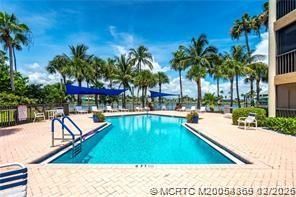 221 NE Plantation Road, Unit 415, Stuart, FL 34996 Photo