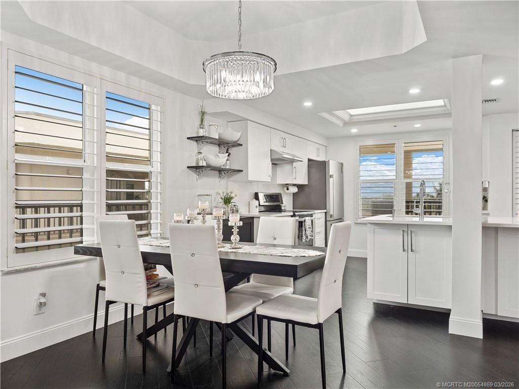 221 NE Plantation Road, Unit 415, Stuart, FL 34996 Photo