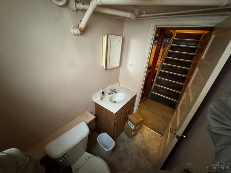 1740 Garden Lane, Cincinnati, OH 45237 Photo 12