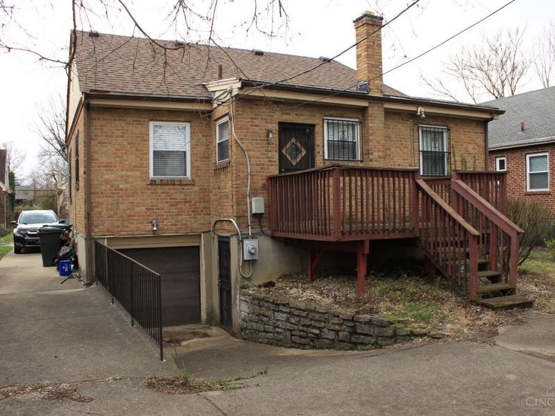 1740 Garden Lane, Cincinnati, OH 45237 Photo 3