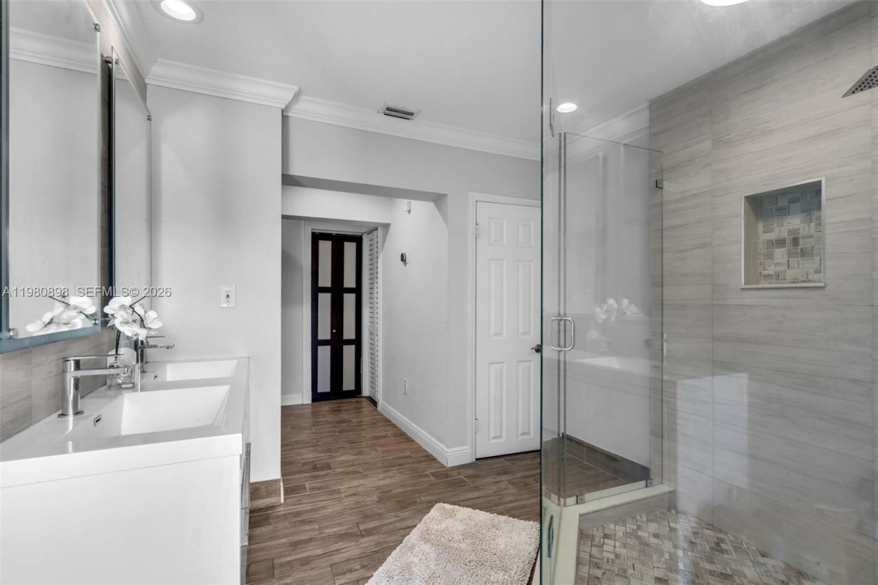 8700 SW 83rd Ct , Miami, FL 33143 Photo