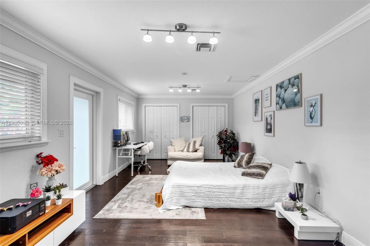 8700 SW 83rd Ct , Miami, FL 33143 Photo