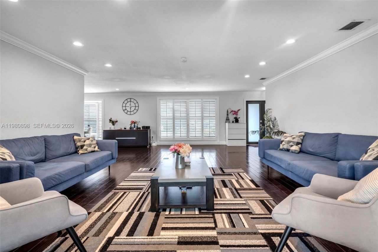 8700 SW 83rd Ct , Miami, FL 33143 Photo