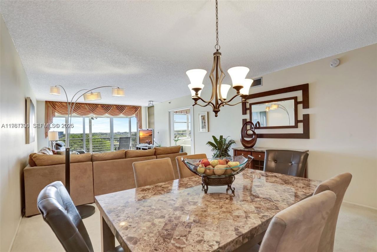 3510 Oaks Way , Unit 806, Pompano Beach, FL 33069 Photo