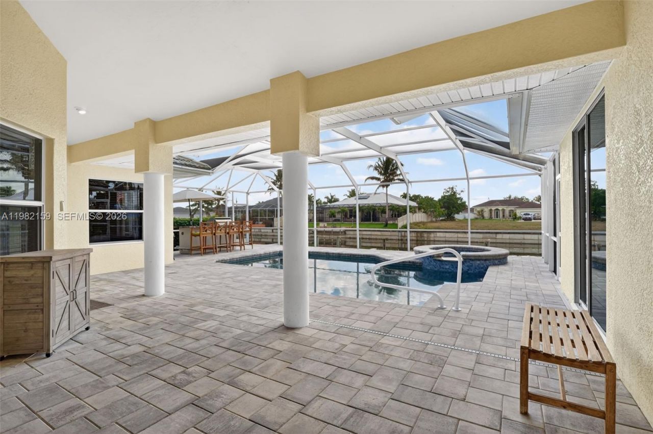1414 NE 2nd Ter, Cape Coral, FL 33909 Photo