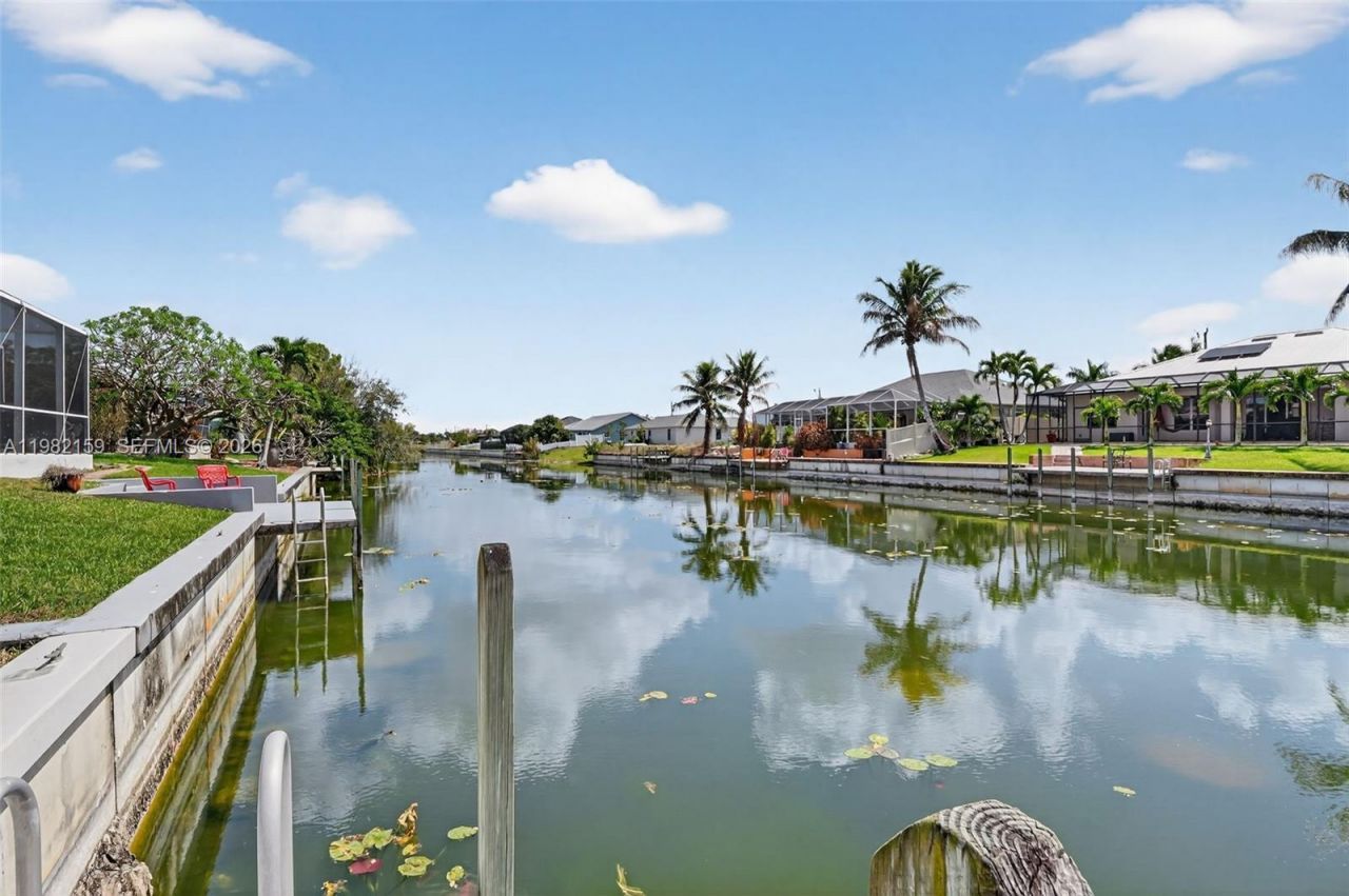 1414 NE 2nd Ter, Cape Coral, FL 33909 Photo