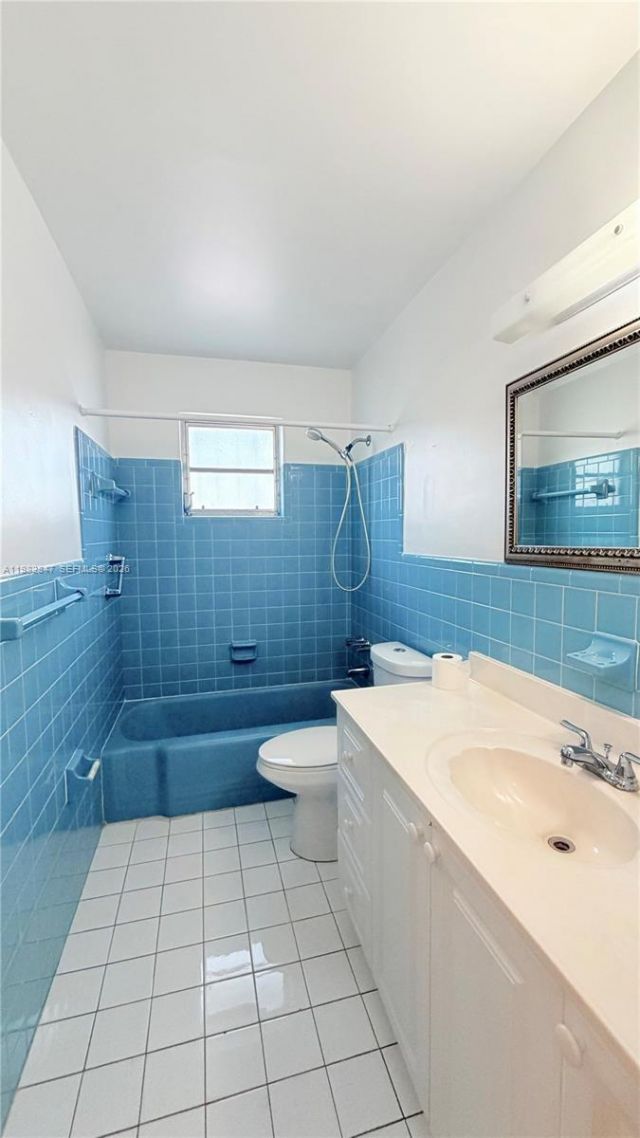 3165 W 2nd Ave , Unit 3165, Hialeah, FL 33012 Photo