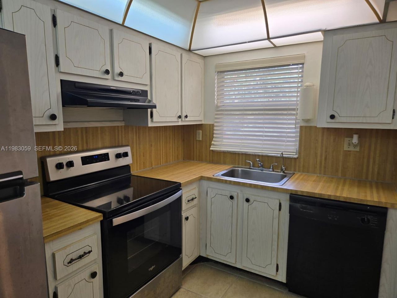 9261 Sunrise Lakes Blvd , Unit 201, Sunrise, FL 33322 Photo