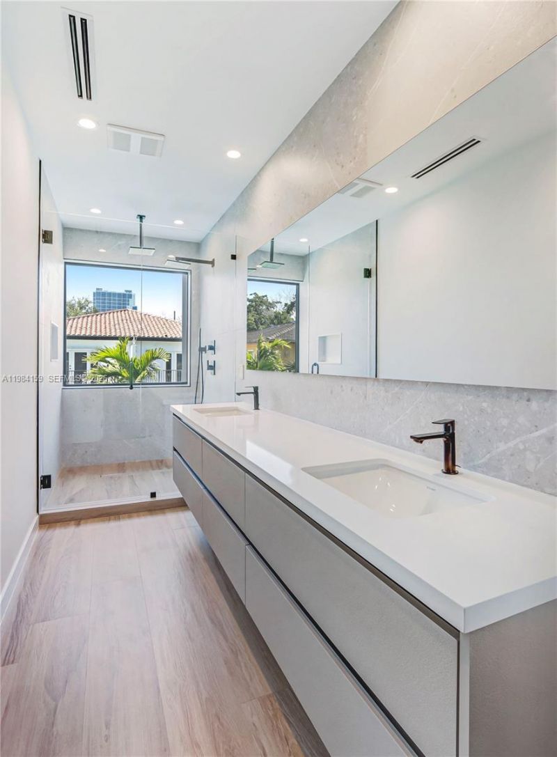 3086 Indiana St , Miami, FL 33133 Photo